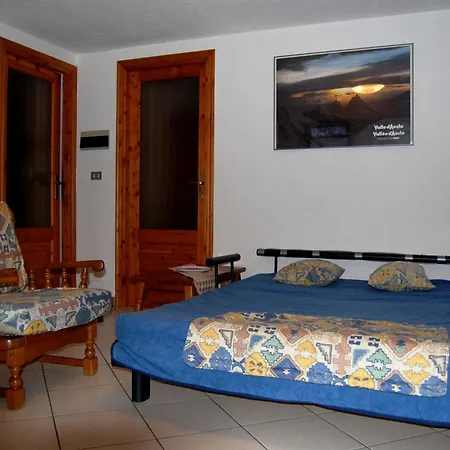 Gran Paradiso Saint Georges Apartment